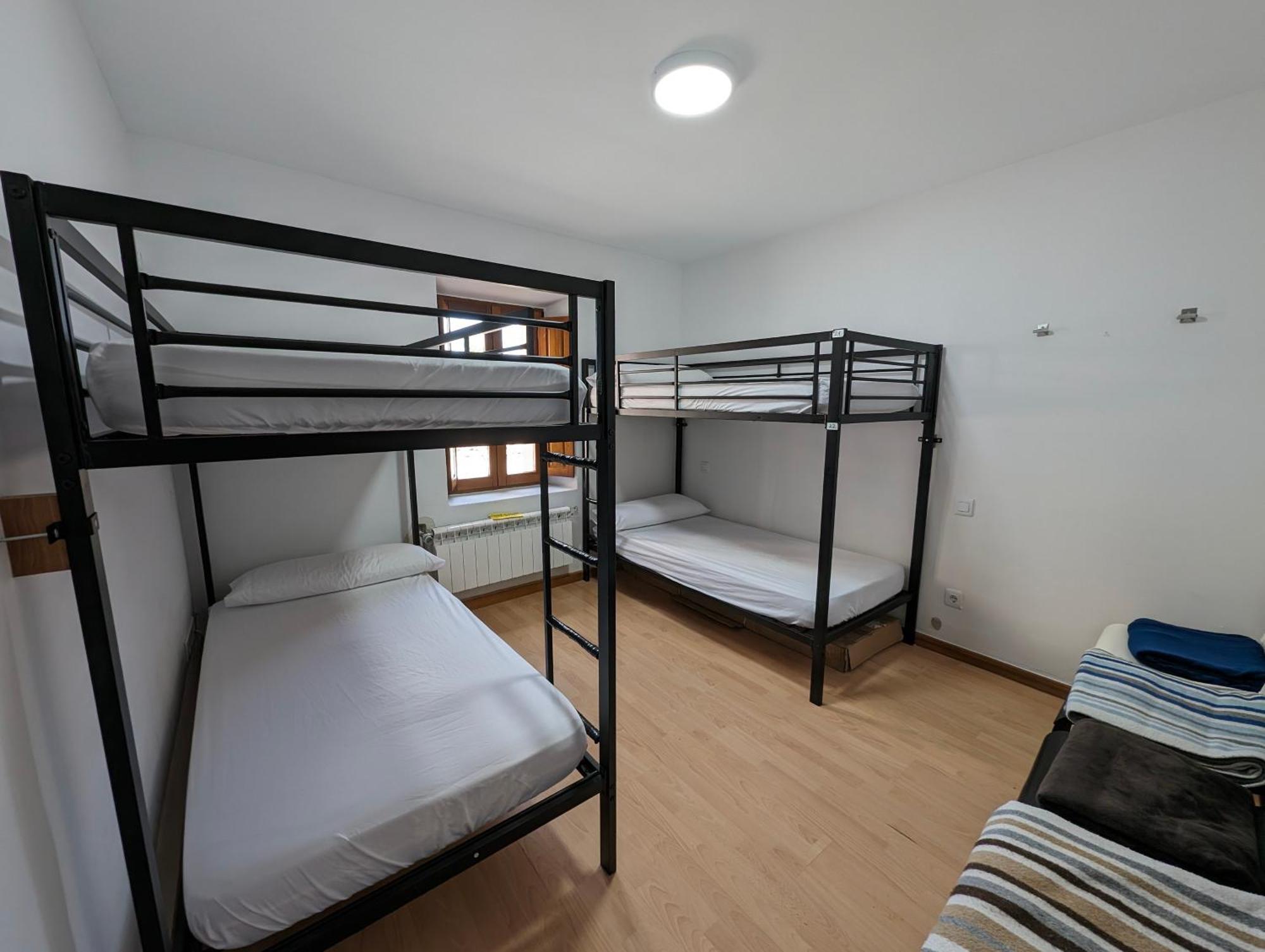 Albergue El Alfar/Pilgrim Hostel Орнильос-дель-Камино Экстерьер фото