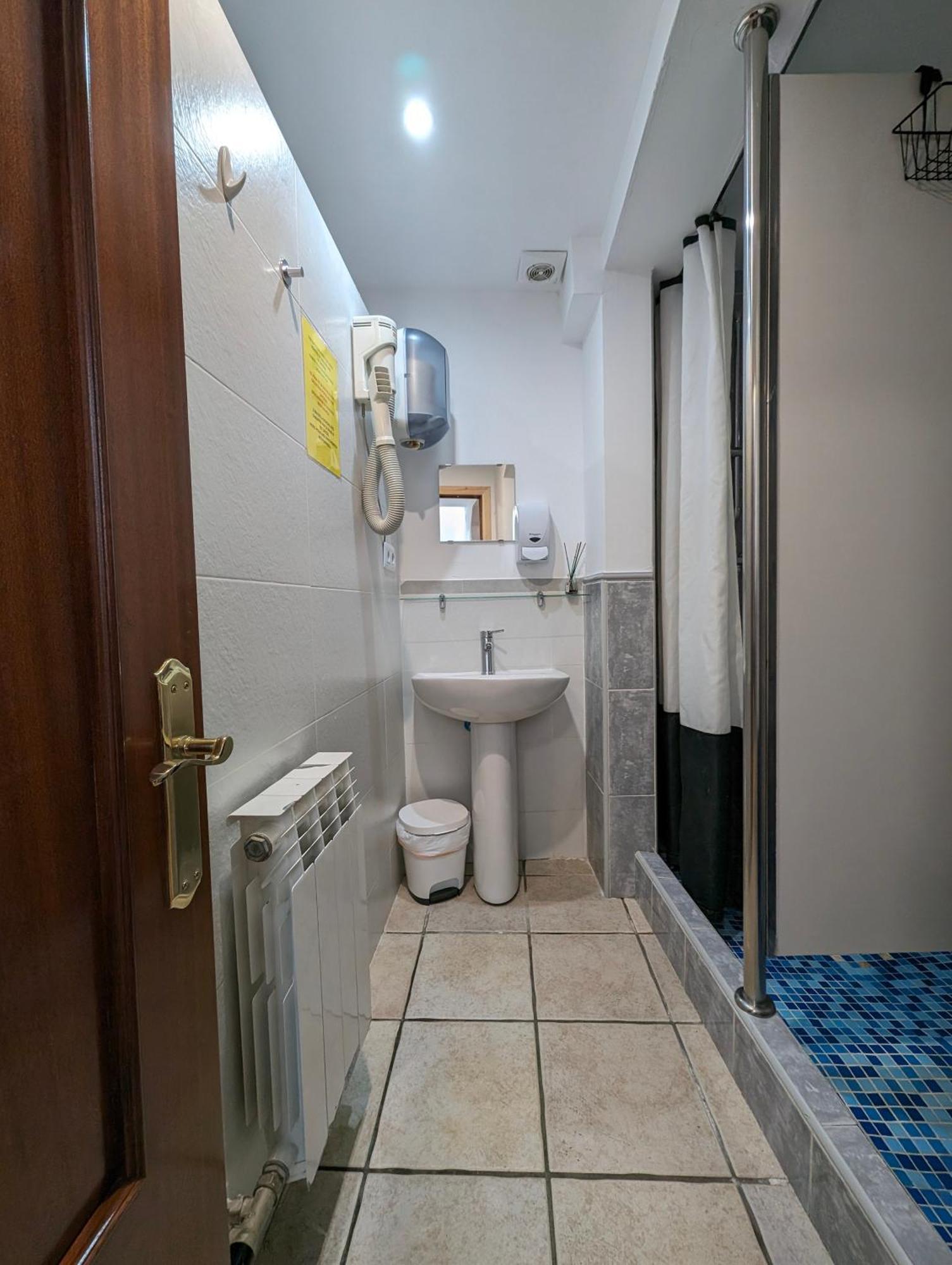 Albergue El Alfar/Pilgrim Hostel Орнильос-дель-Камино Экстерьер фото