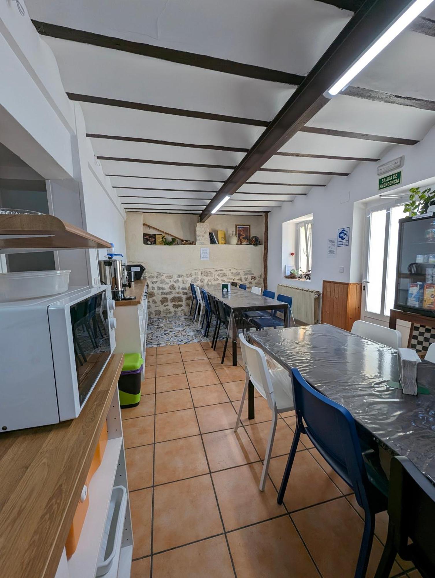 Albergue El Alfar/Pilgrim Hostel Орнильос-дель-Камино Экстерьер фото